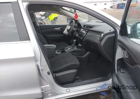 2021 Nissan Rogue Sport S z USA, uszkodzony, nr VIN JN1BJ1AW4MW428674